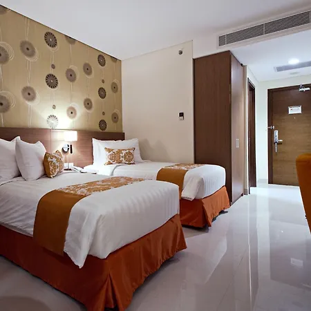 Ijen Suites Resort & Convention Malang Buitenkant foto