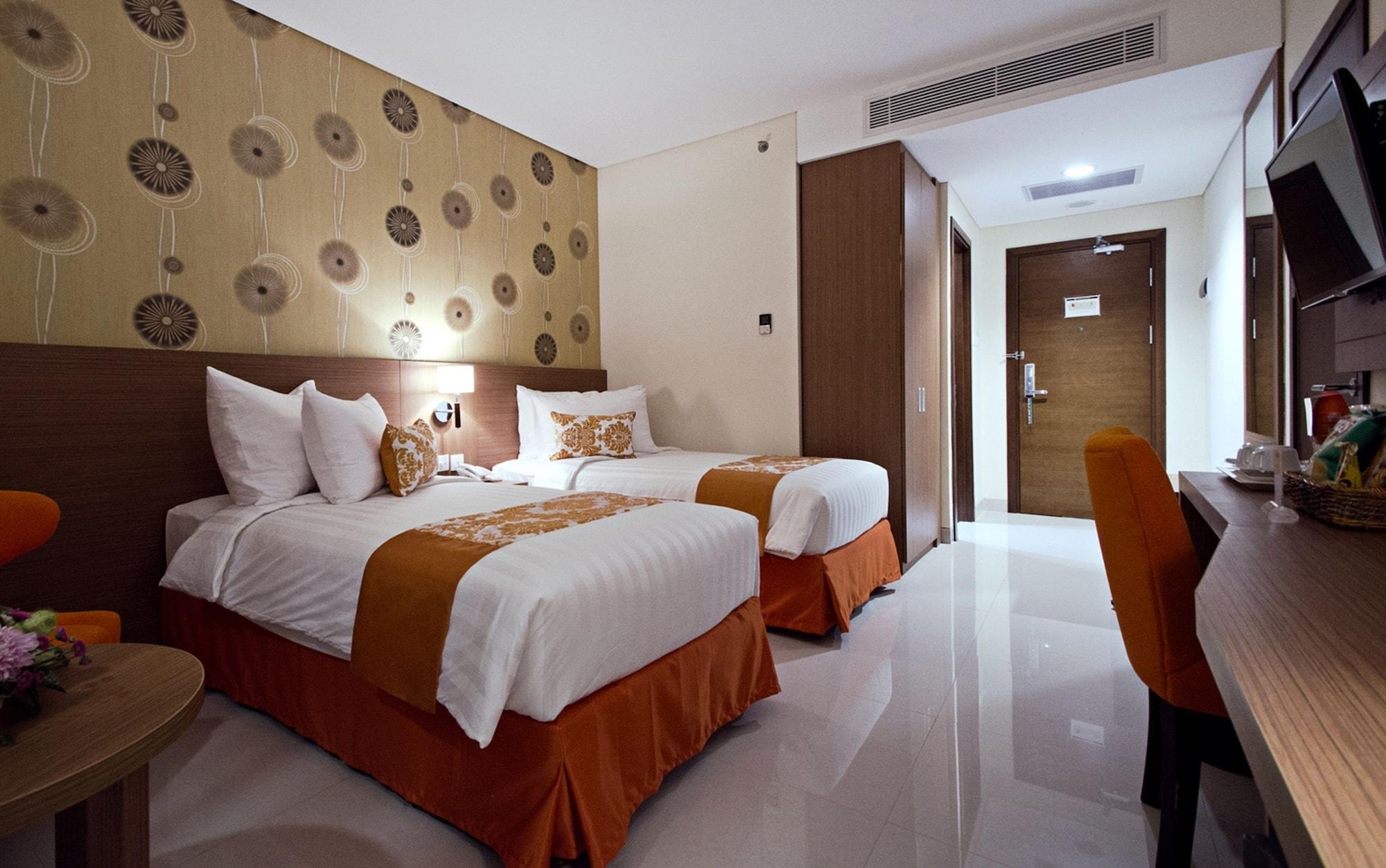 Hotel Ijen & Convention 4*